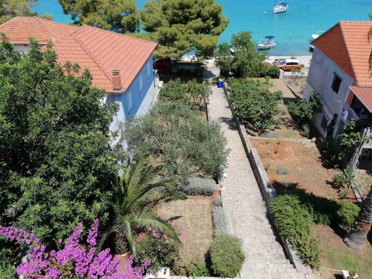 Ceratonia Apartments Lovište Exterior foto