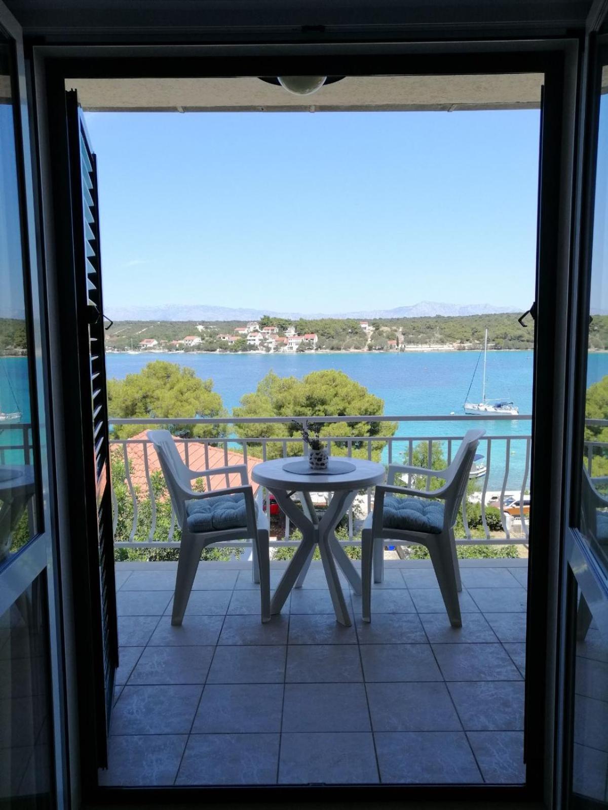 Ceratonia Apartments Lovište Cameră foto